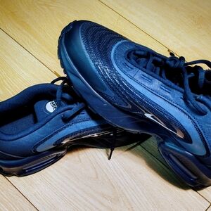 Nike Air Navy Blue Athletic Sneakers